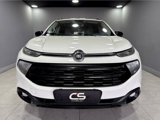 FIAT TORO 2.0 16V TURBO DIESEL VOLCANO 4WD AT9